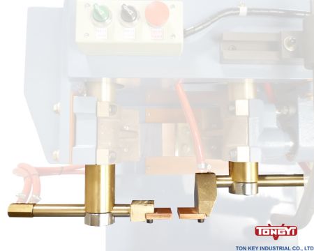 इलेक्ट्रोड होल्डर